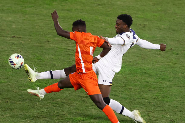 足球中具有 足球中具有